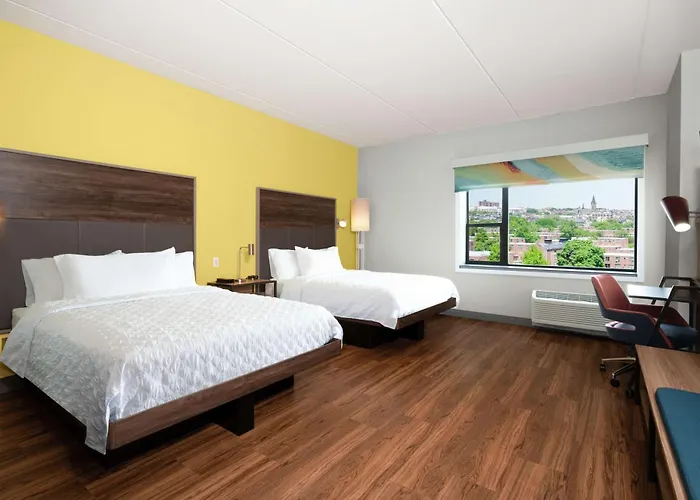 Tru By Hilton Baltimore Harbor East